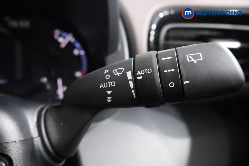 Toyota Yaris Cross Excel Automatic Petrol-Electric Hybrid Estate - Stock Number (1586780) - 9th supplementary image