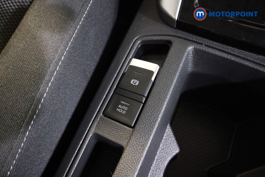 Volkswagen T-Roc Life Manual Petrol SUV - Stock Number (1586790) - 10th supplementary image