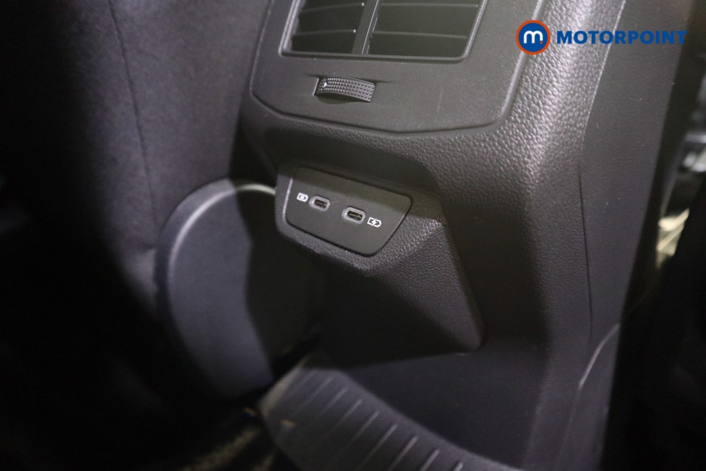 Volkswagen T-Roc Life Manual Petrol SUV - Stock Number (1586790) - 16th supplementary image