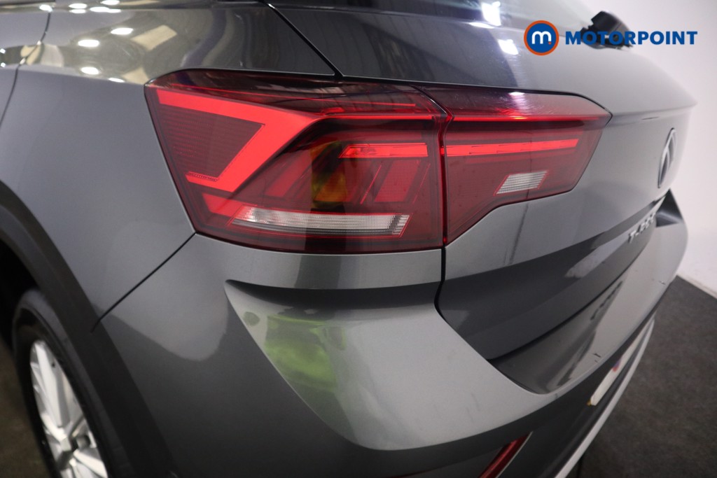 Volkswagen T-Roc Life Manual Petrol SUV - Stock Number (1586790) - 24th supplementary image