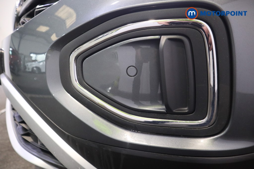 Volkswagen T-Roc Life Manual Petrol SUV - Stock Number (1586790) - 29th supplementary image
