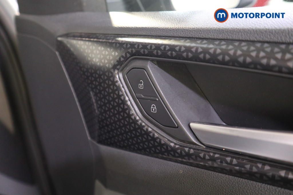 Volkswagen T-Cross SEL Automatic Petrol SUV - Stock Number (1586804) - 11th supplementary image