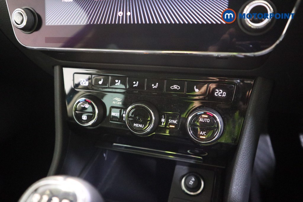 Skoda Superb Se L Manual Petrol Hatchback - Stock Number (1586952) - 7th supplementary image