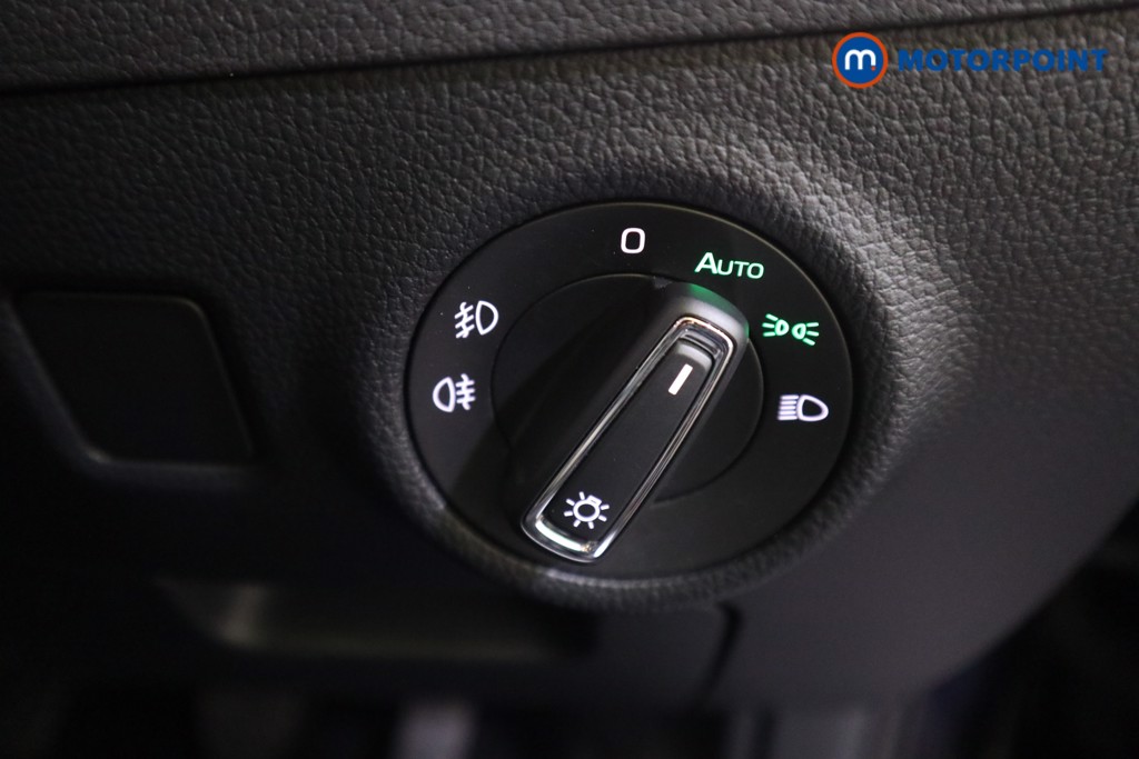 Skoda Superb Se L Manual Petrol Hatchback - Stock Number (1586952) - 9th supplementary image