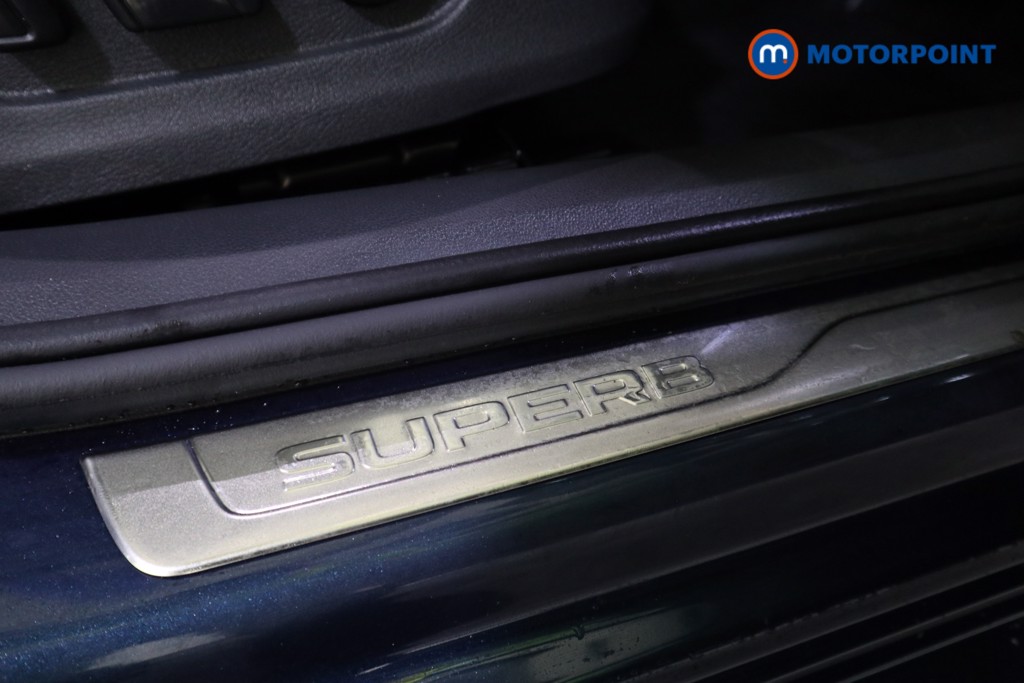Skoda Superb Se L Manual Petrol Hatchback - Stock Number (1586952) - 11th supplementary image