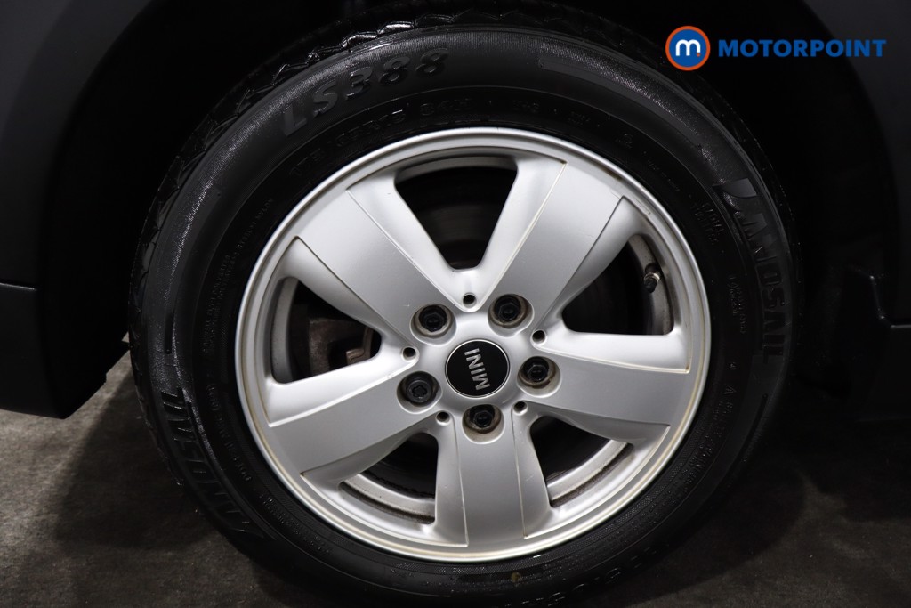 Mini Hatchback Cooper Classic Manual Petrol Hatchback - Stock Number (1587063) - 9th supplementary image