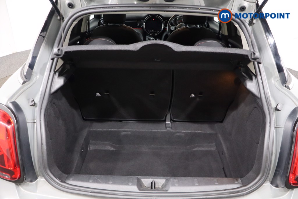 Mini Hatchback Cooper Classic Manual Petrol Hatchback - Stock Number (1587063) - 38th supplementary image