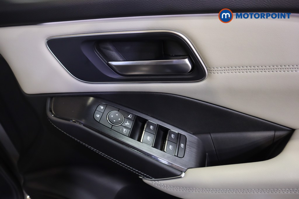 Nissan Qashqai Tekna Automatic Petrol SUV - Stock Number (1587210) - 10th supplementary image