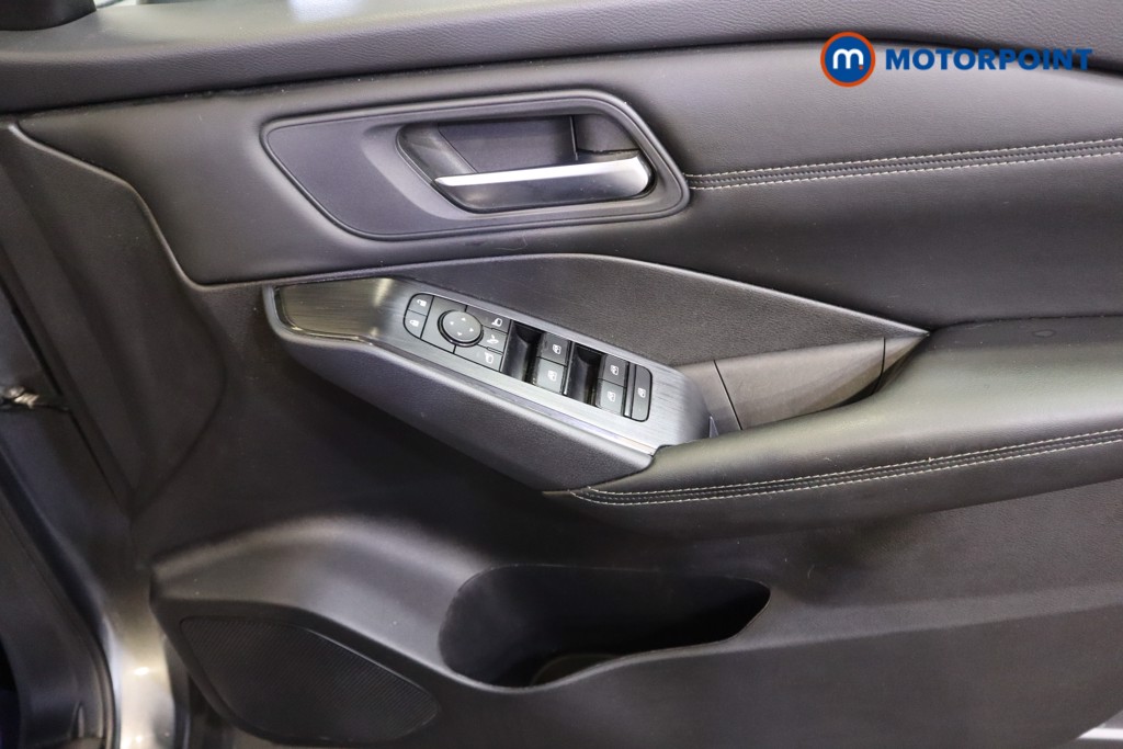 Nissan Qashqai Acenta Premium Manual Petrol SUV - Stock Number (1587228) - 9th supplementary image