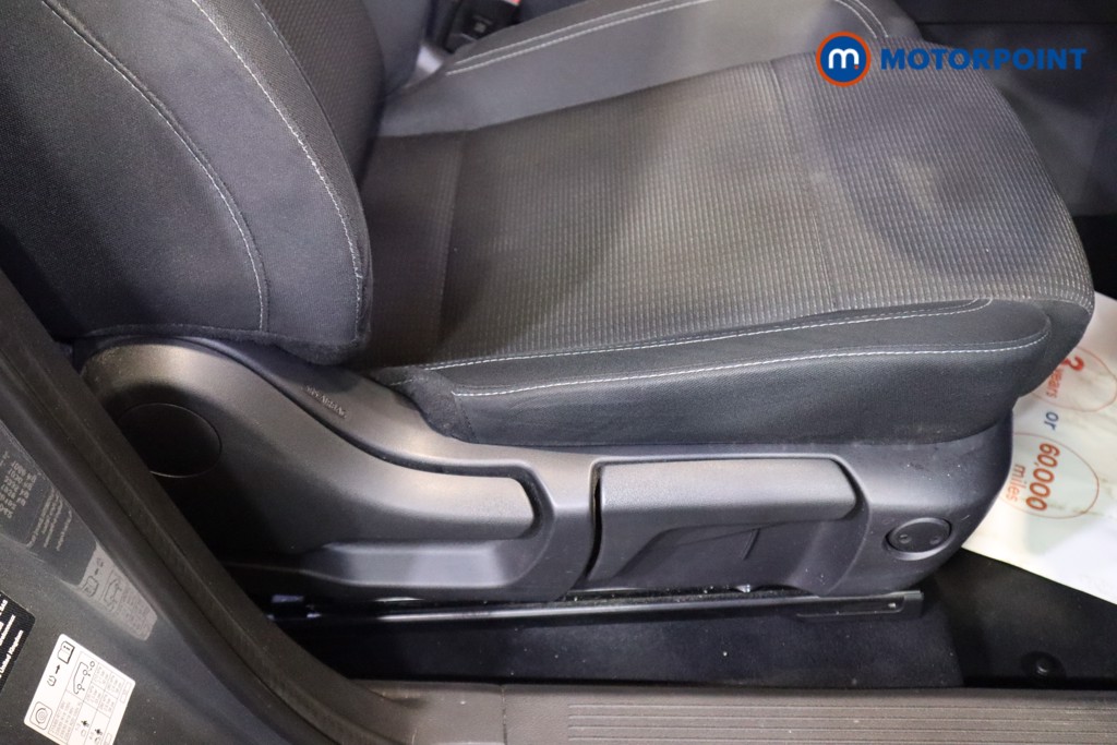 Nissan Qashqai Acenta Premium Manual Petrol SUV - Stock Number (1587228) - 16th supplementary image