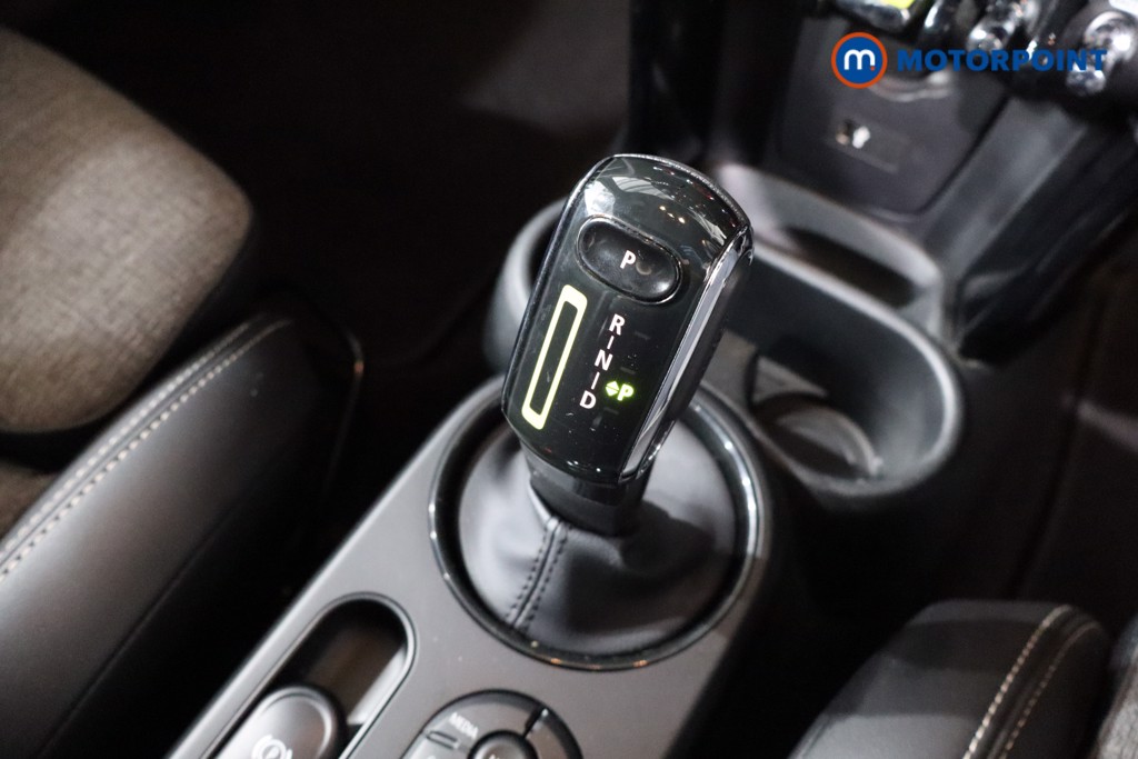 Mini Hatchback Cooper S Level 2 Automatic Electric Hatchback - Stock Number (1587289) - 14th supplementary image