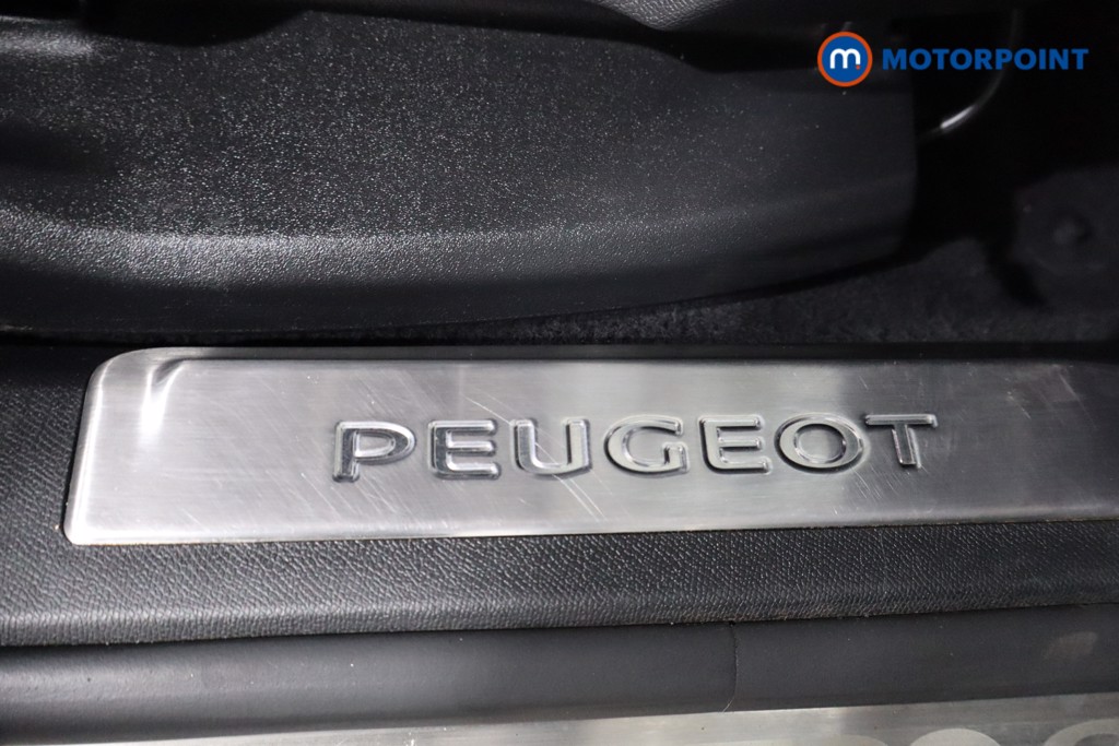 Peugeot 3008 Gt Line Premium Manual Diesel SUV - Stock Number (1587346) - 22nd supplementary image