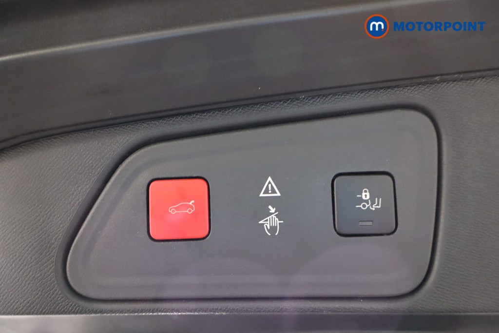 Peugeot 3008 Gt Line Premium Manual Diesel SUV - Stock Number (1587346) - 37th supplementary image