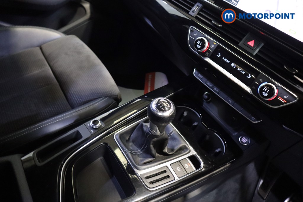 Audi A4 Black Edition Manual Petrol Estate - Stock Number (1587609) - 7th supplementary image