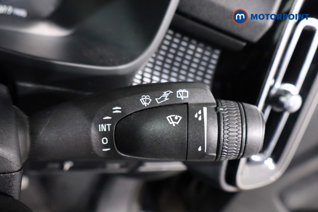 Volvo Xc40 R Design Manual Petrol SUV - Stock Number (1565482) - 17th supplementary image