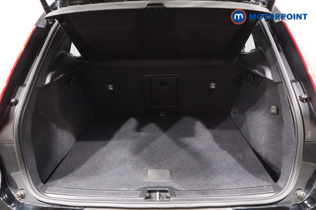 Volvo Xc40 R Design Manual Petrol SUV - Stock Number (1565482) - 37th supplementary image