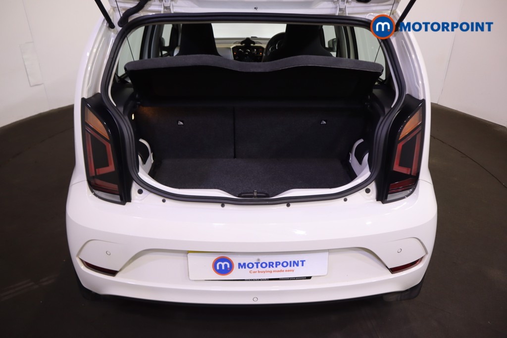 Volkswagen UP High Up Manual Petrol Hatchback - Stock Number (1575387) - 8th supplementary image