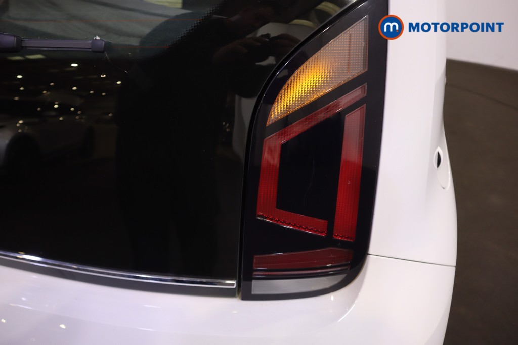 Volkswagen UP High Up Manual Petrol Hatchback - Stock Number (1575387) - 28th supplementary image