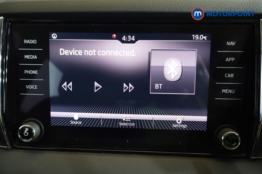 Skoda Karoq Se Technology Manual Diesel SUV - Stock Number (1577017) - 6th supplementary image