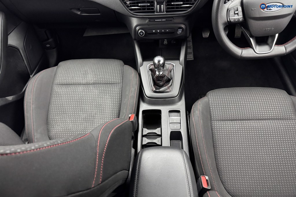 Ford Focus St-Line Manual Petrol Hatchback - Stock Number (1577821) - 5th supplementary image