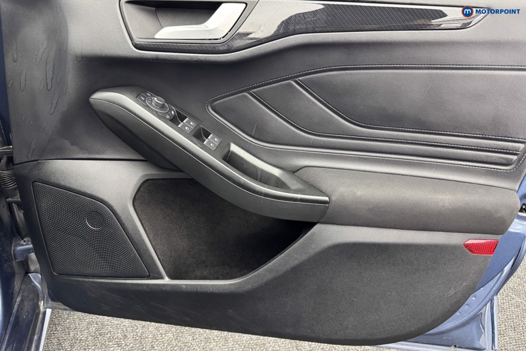Ford Focus St-Line Manual Petrol Hatchback - Stock Number (1577821) - 16th supplementary image