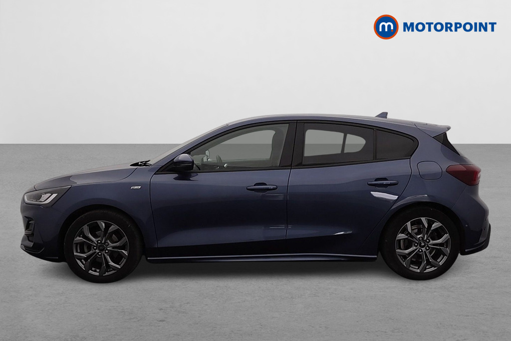 Ford Focus St-Line Manual Petrol Hatchback - Stock Number (1577821) - Passenger side