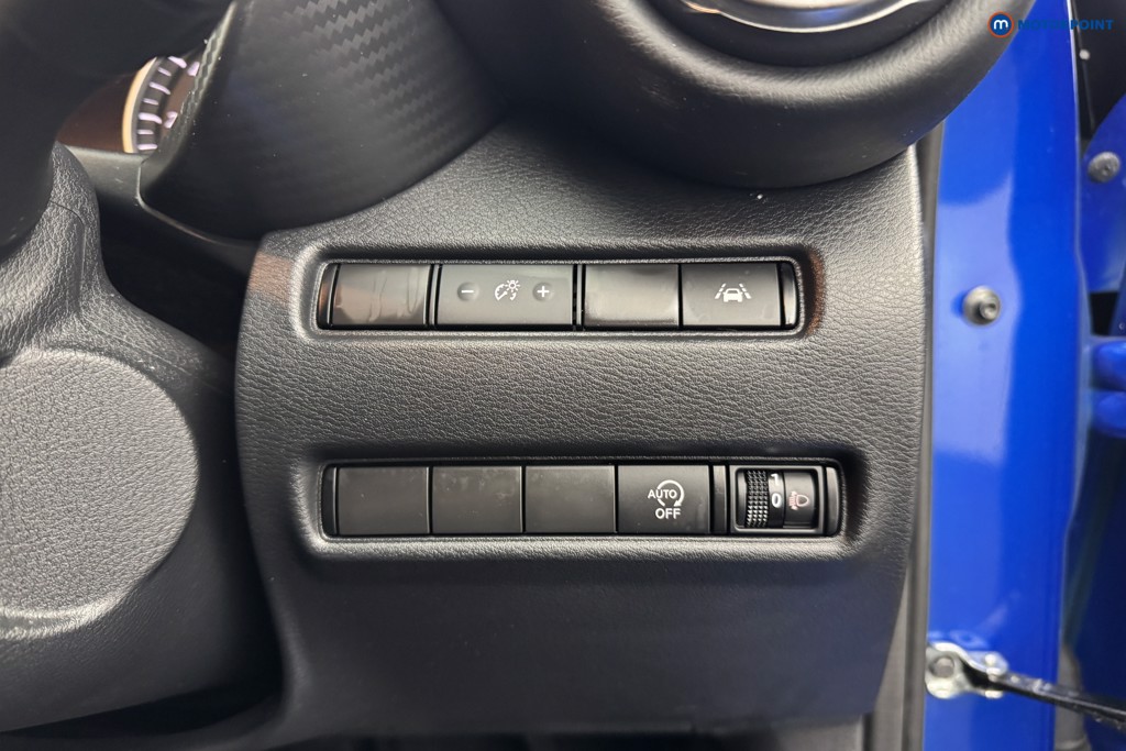 Nissan Juke N-Connecta Automatic Petrol SUV - Stock Number (1578970) - 14th supplementary image