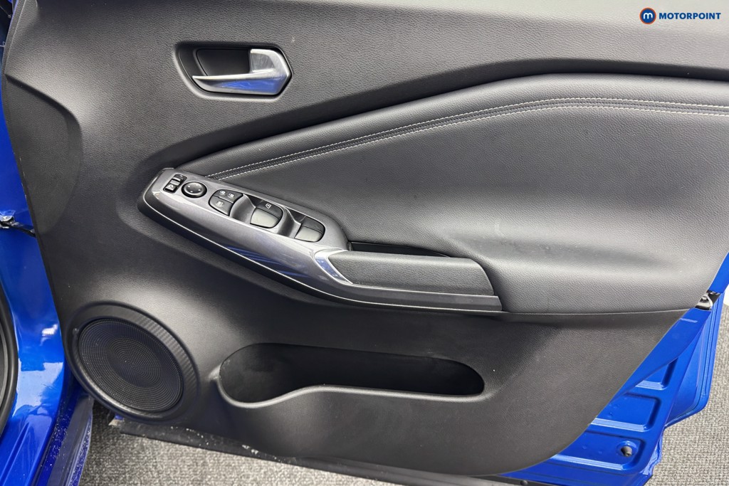 Nissan Juke N-Connecta Automatic Petrol SUV - Stock Number (1578970) - 16th supplementary image