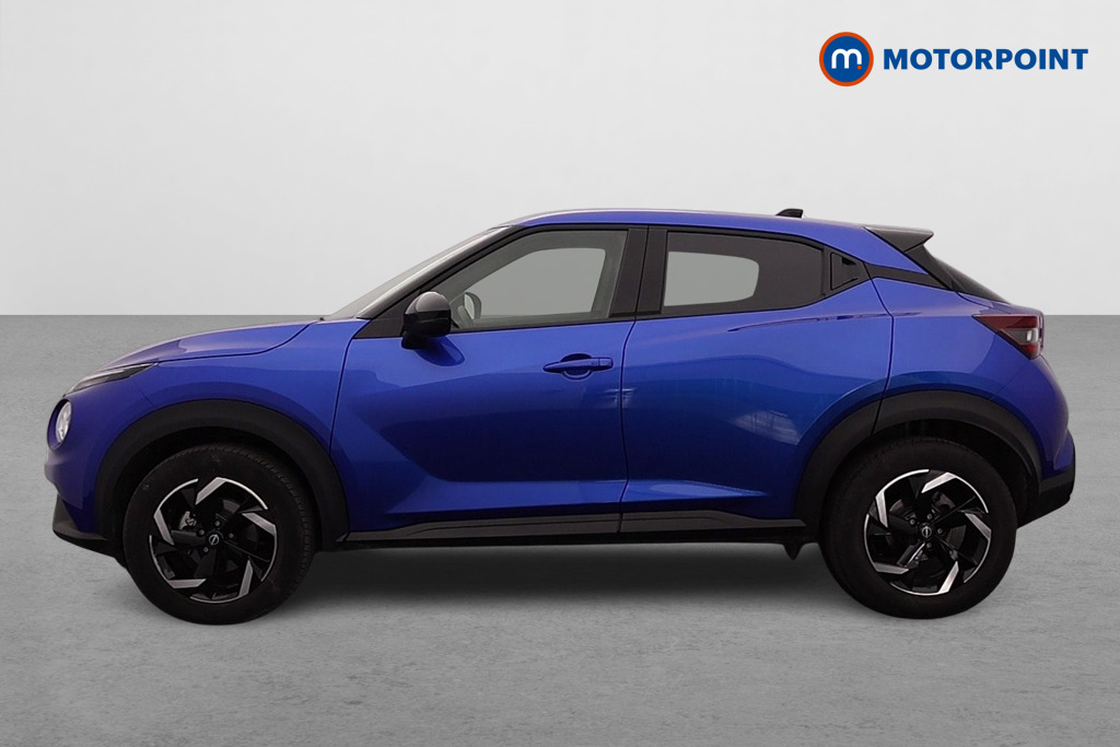 Nissan Juke N-Connecta Automatic Petrol SUV - Stock Number (1578970) - Passenger side