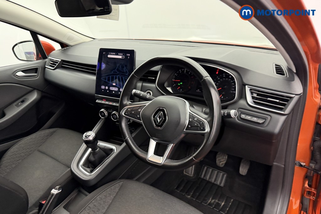 Renault Clio Iconic Manual Petrol Hatchback - Stock Number (1579375) - 4th supplementary image