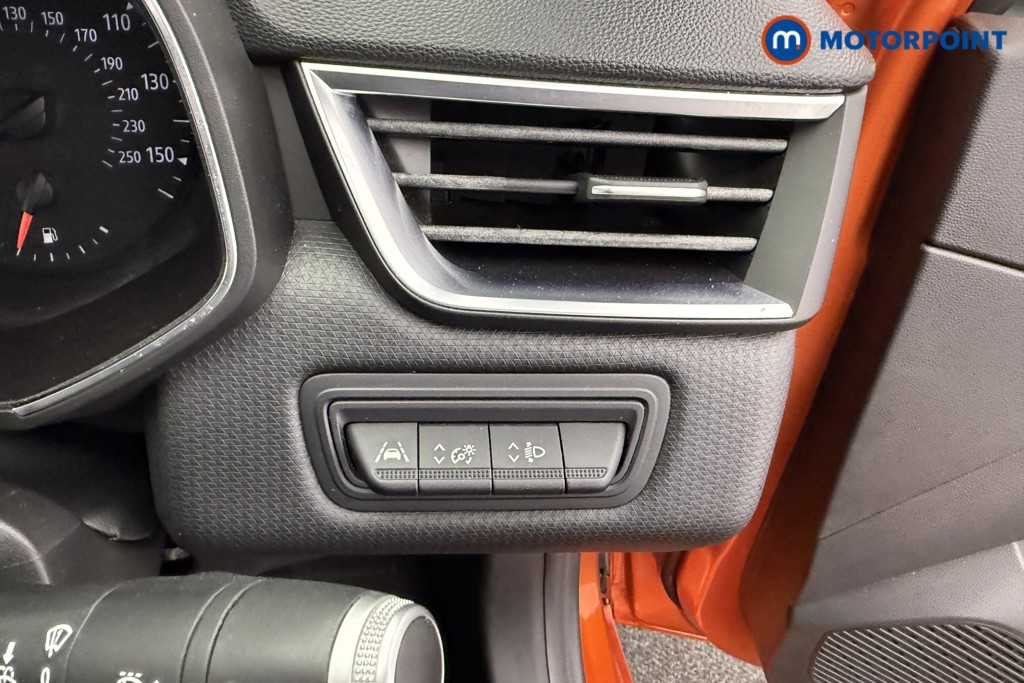 Renault Clio Iconic Manual Petrol Hatchback - Stock Number (1579375) - 15th supplementary image