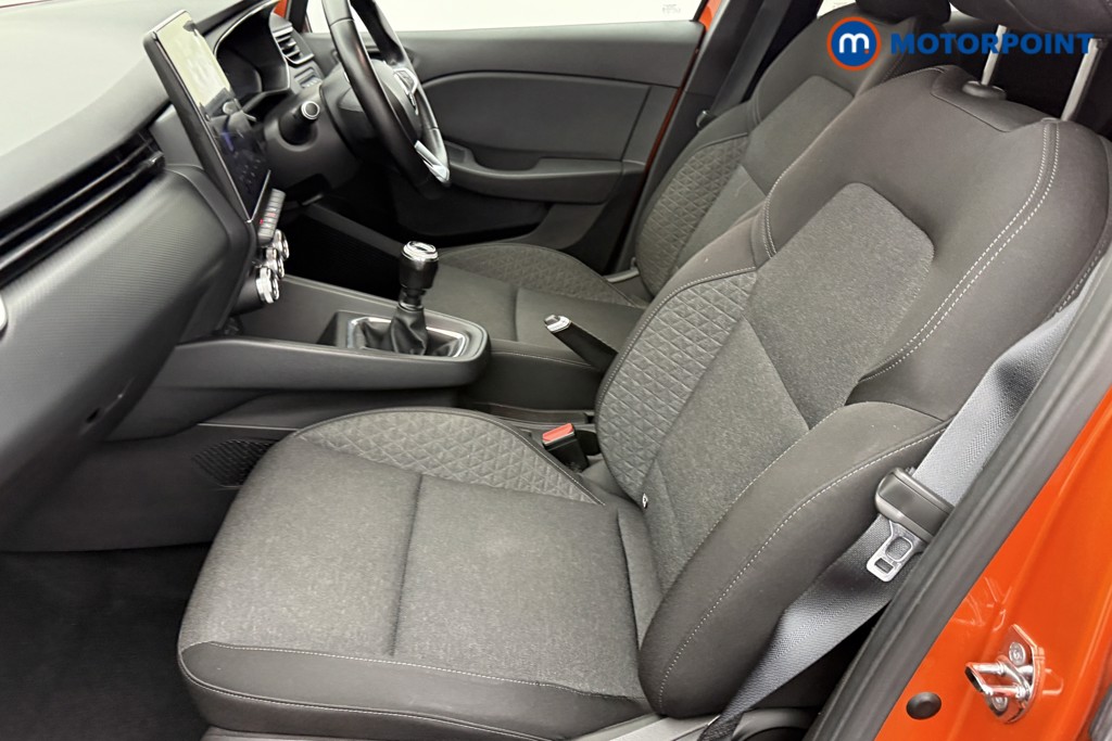 Renault Clio Iconic Manual Petrol Hatchback - Stock Number (1579375) - 21st supplementary image