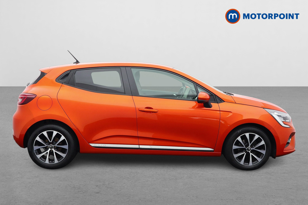 Renault Clio Iconic Manual Petrol Hatchback - Stock Number (1579375) - Drivers side