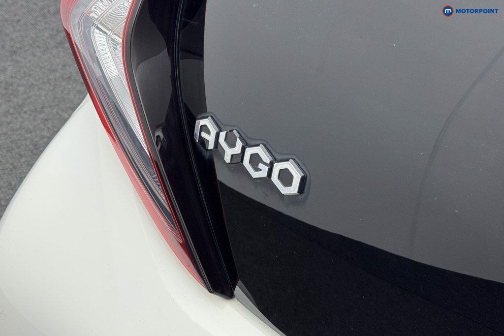 Toyota Aygo X-Press Manual Petrol Hatchback - Stock Number (1580484) - 19th supplementary image