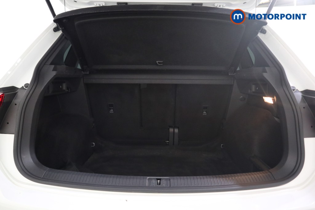 Volkswagen Tiguan R-Line Automatic Petrol SUV - Stock Number (1580936) - 21st supplementary image