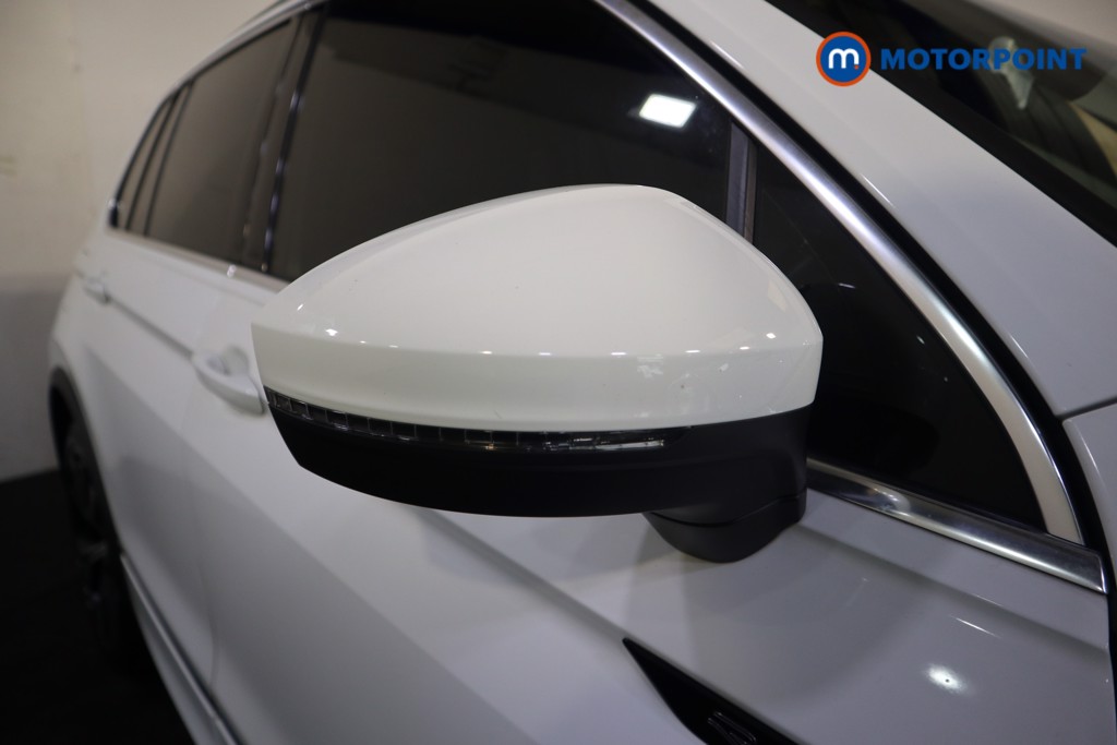 Volkswagen Tiguan R-Line Automatic Petrol SUV - Stock Number (1580936) - 33rd supplementary image