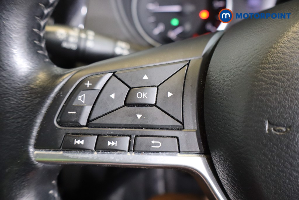 Nissan Qashqai Acenta Premium Manual Diesel SUV - Stock Number (1580989) - 12th supplementary image