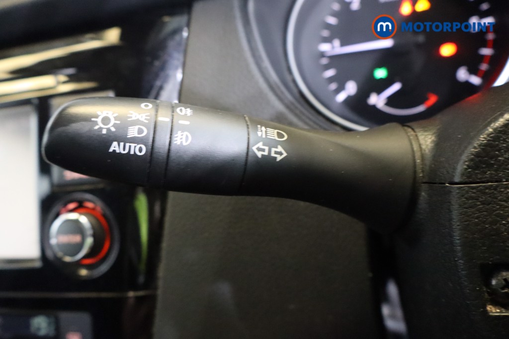 Nissan Qashqai Acenta Premium Manual Diesel SUV - Stock Number (1580989) - 14th supplementary image