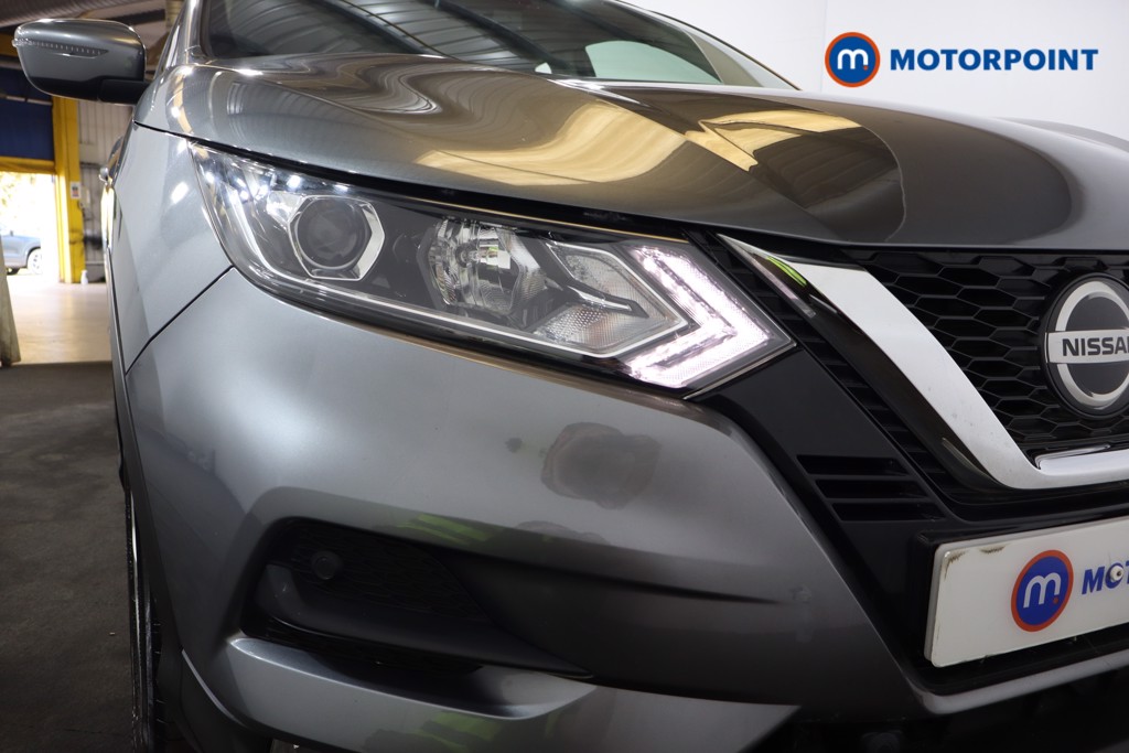 Nissan Qashqai Acenta Premium Manual Diesel SUV - Stock Number (1580989) - 27th supplementary image