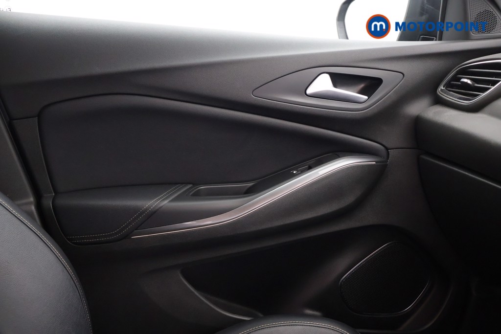 Vauxhall Grandland X Elite Nav Automatic Petrol Plug-In Hybrid SUV - Stock Number (1581110) - 18th supplementary image