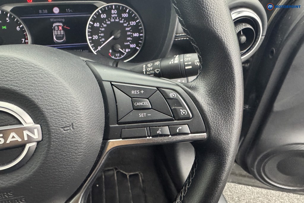 Nissan Juke N-Connecta Manual Petrol SUV - Stock Number (1581376) - 11th supplementary image