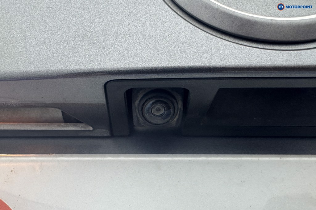 Nissan Juke N-Connecta Manual Petrol SUV - Stock Number (1581376) - 17th supplementary image