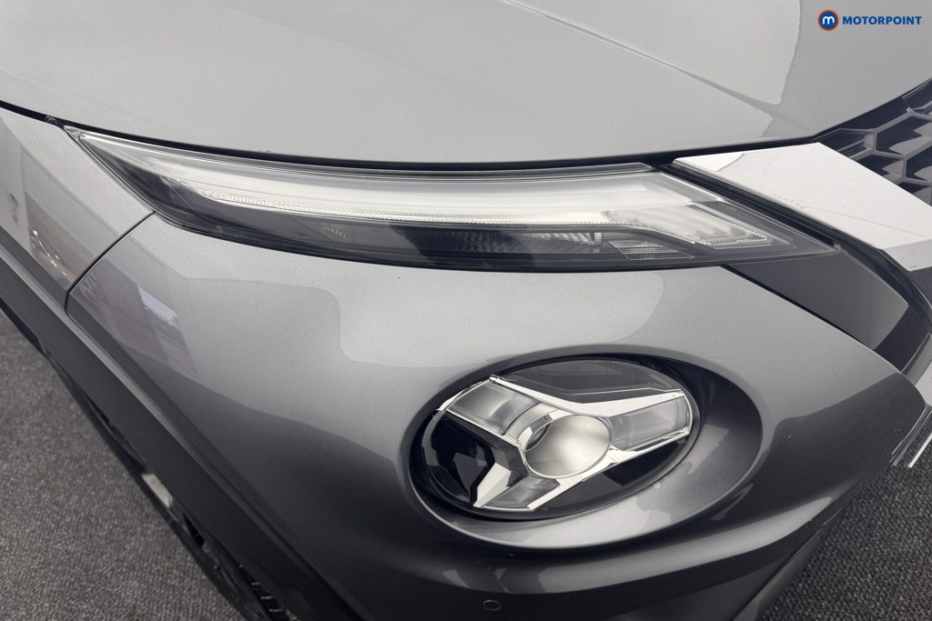 Nissan Juke N-Connecta Manual Petrol SUV - Stock Number (1581376) - 19th supplementary image