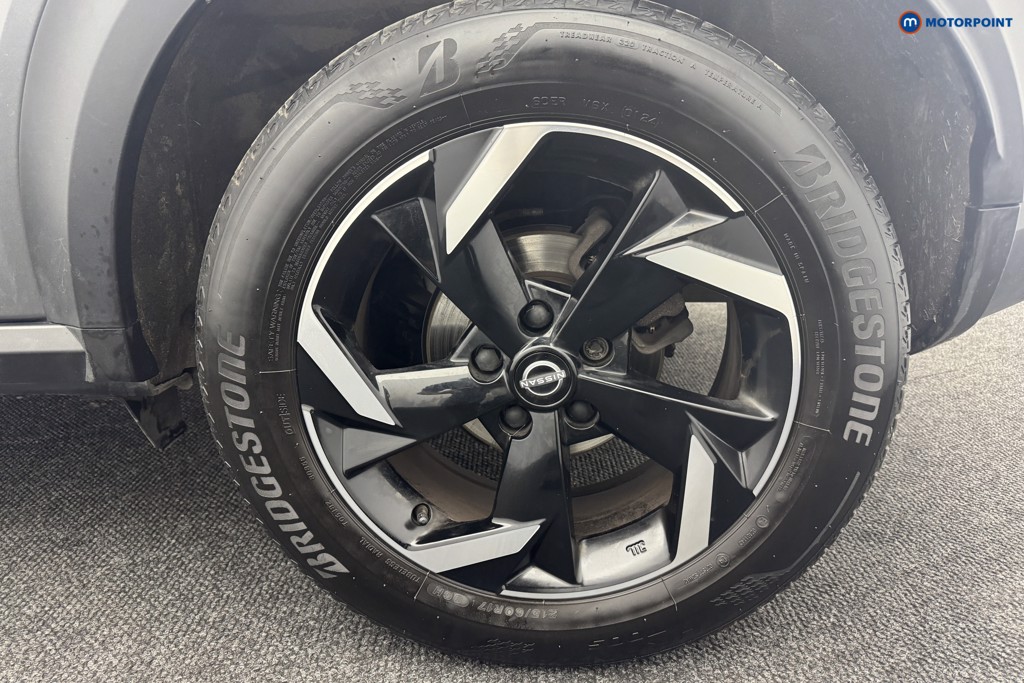 Nissan Juke N-Connecta Manual Petrol SUV - Stock Number (1581376) - 22nd supplementary image