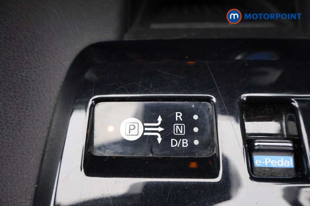 Nissan Leaf N-Connecta Automatic Electric Hatchback - Stock Number (1581938) - 14th supplementary image
