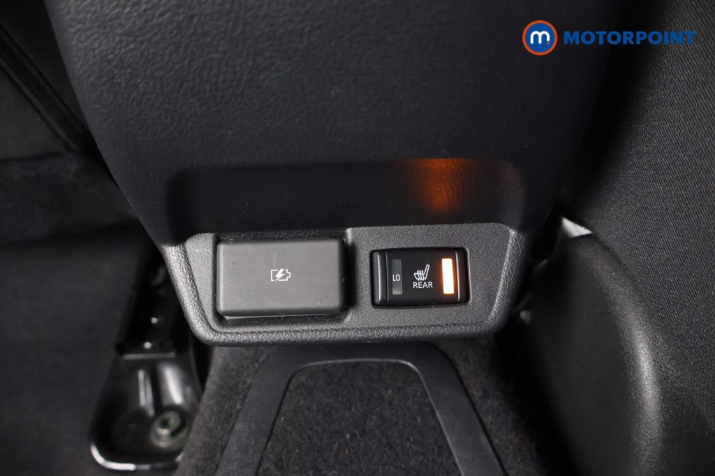 Nissan Leaf N-Connecta Automatic Electric Hatchback - Stock Number (1581938) - 36th supplementary image