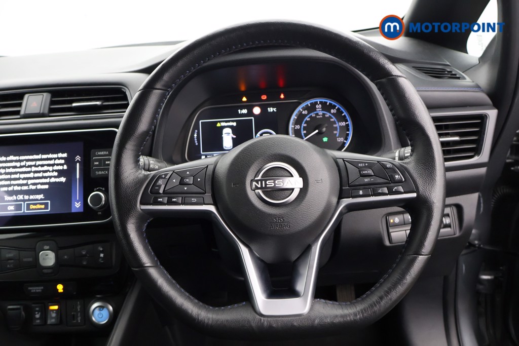 Nissan Leaf N-Connecta Automatic Electric Hatchback - Stock Number (1581938) - 1st supplementary image