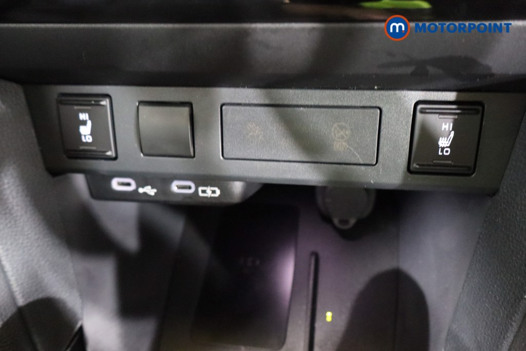Toyota Yaris Cross Premiere Edition Automatic Petrol-Electric Hybrid Estate - Stock Number (1582044) - 12th supplementary image