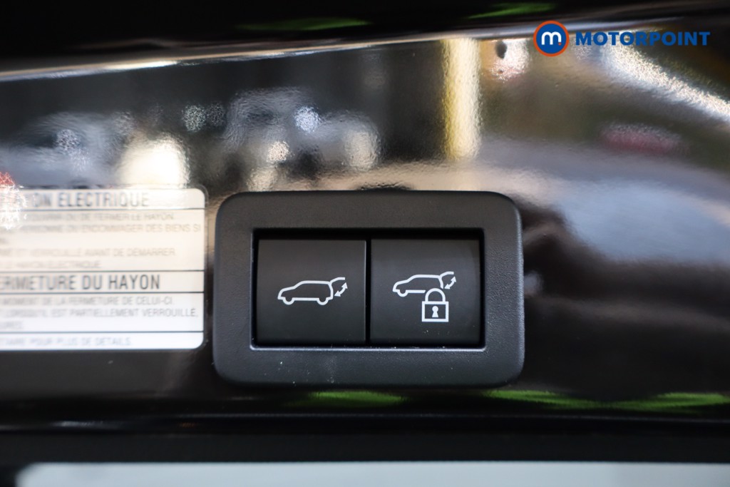 Toyota Yaris Cross Premiere Edition Automatic Petrol-Electric Hybrid Estate - Stock Number (1582044) - 25th supplementary image