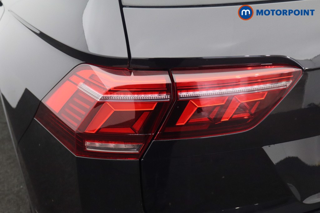Volkswagen Tiguan Elegance Automatic Petrol SUV - Stock Number (1582327) - 30th supplementary image